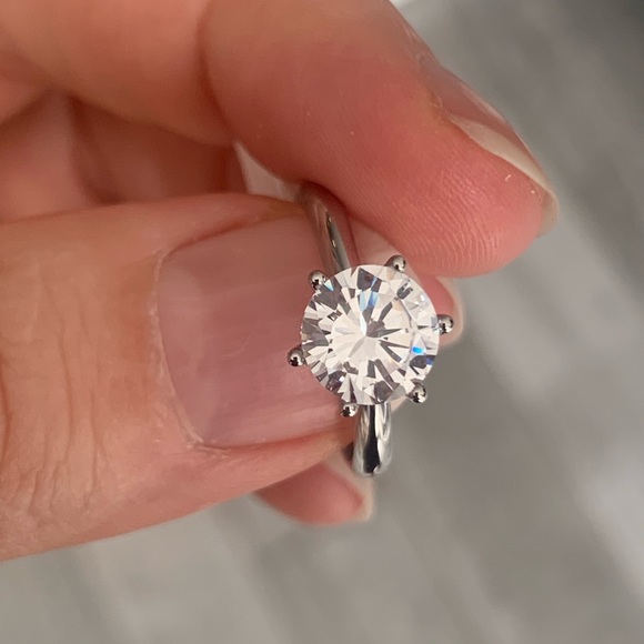 Round Cut Pure Diamond 925 Silver Solitaire Ring - Picture 13 of 16